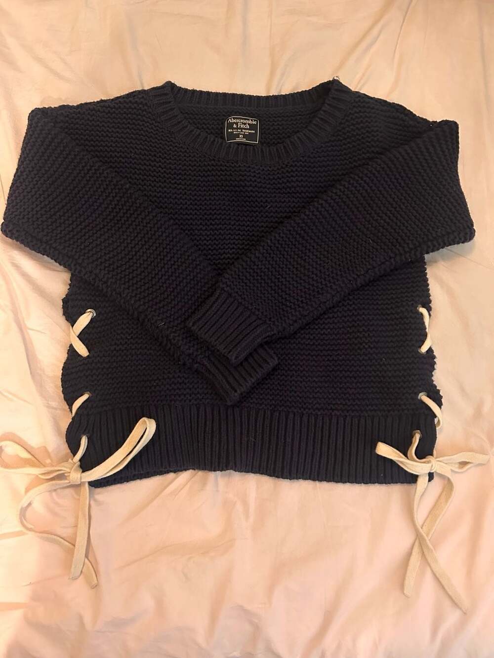 Abercrombie & Fitch Navy Blue 
 Knitted Fall🍁 sweater w/ side lace